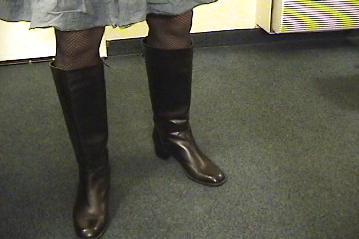 25P Wearing sexy boots while having some fun