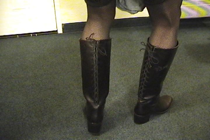 25P Wearing sexy boots while having some fun