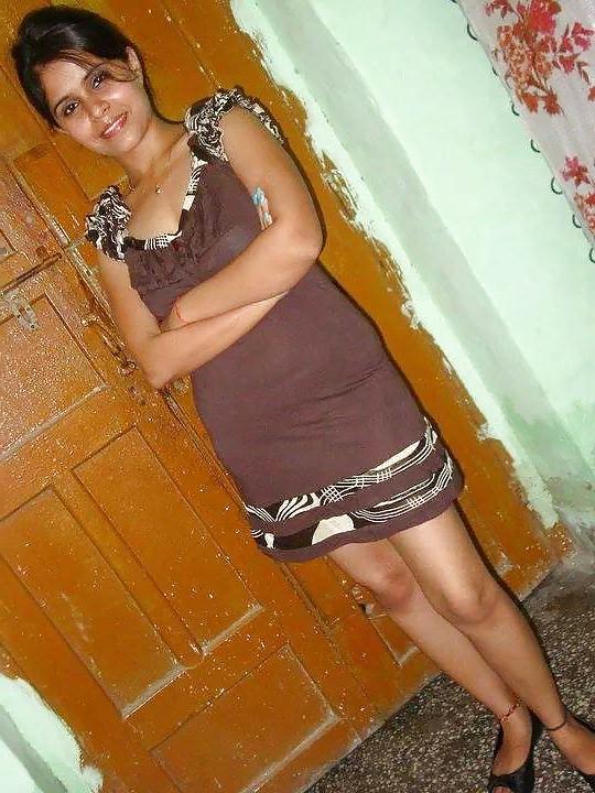 13P Indian babes - non nude