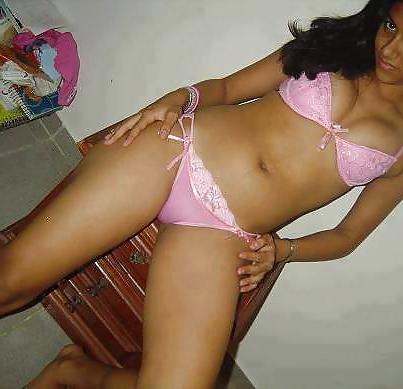 13P Indian babes - non nude