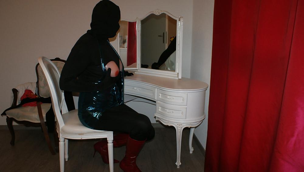 16P Fetish catsuit