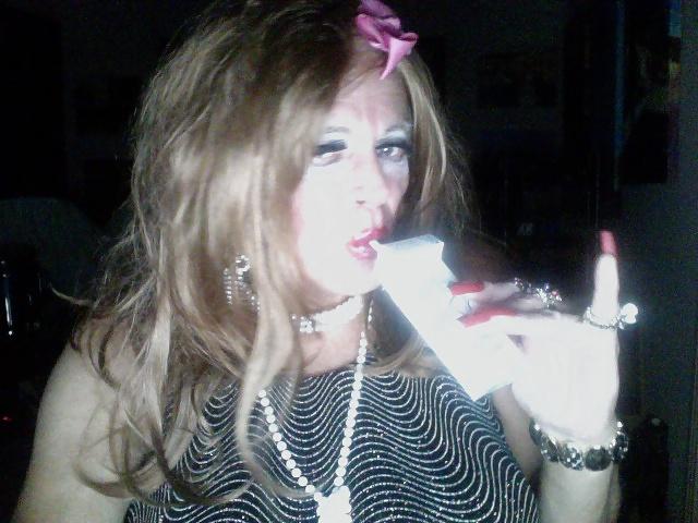 7P Big boobies and smoking gurl