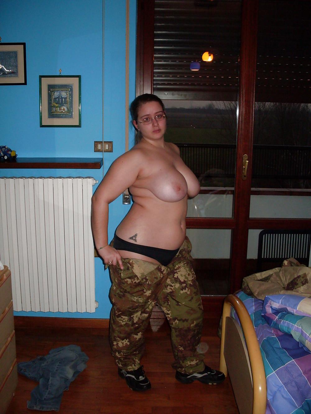 16P Chubby with big tits and big ass does everything 3
