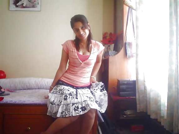 12P Hot Indian babe nude