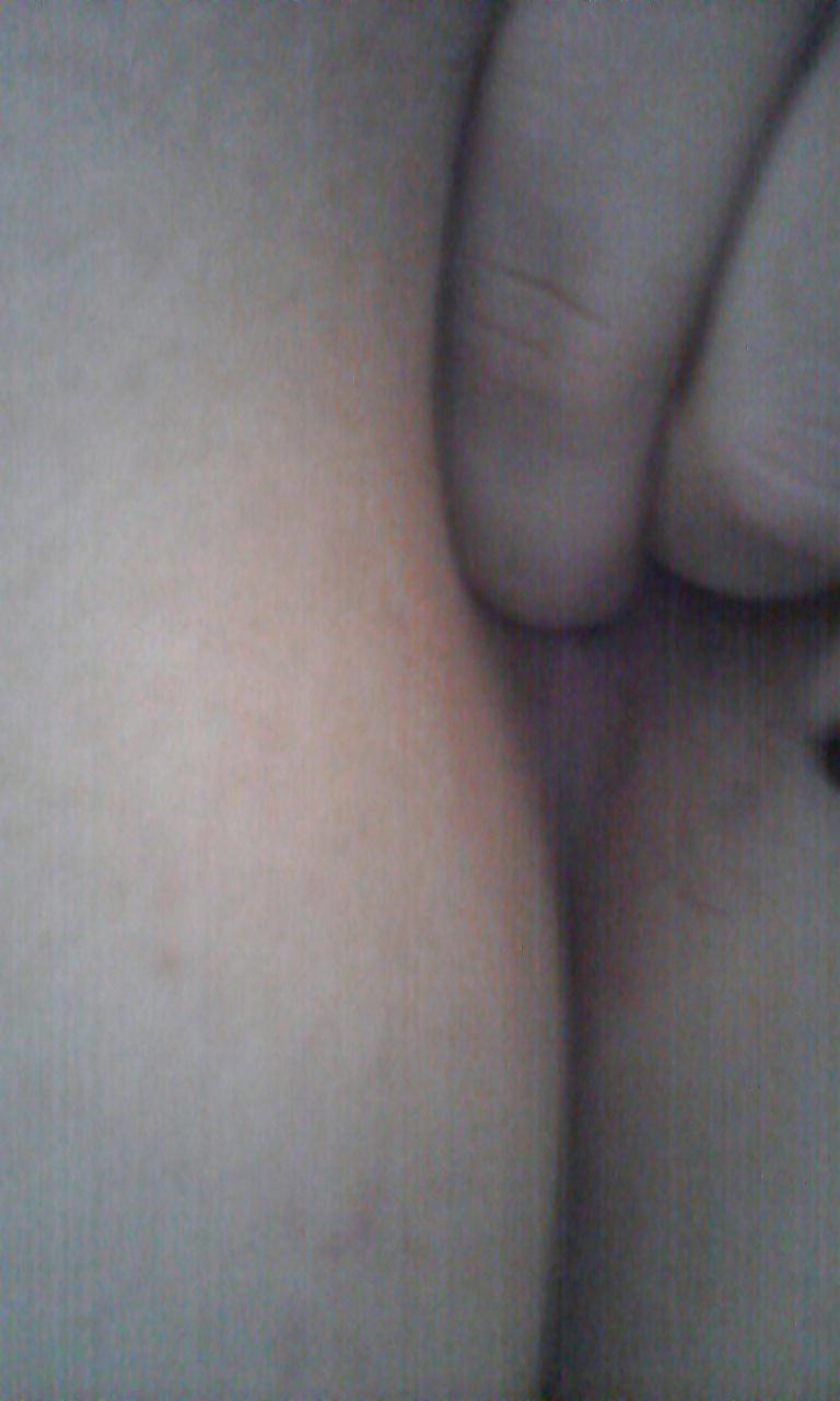 17P PRIVATE PHONE PHOTOS 5