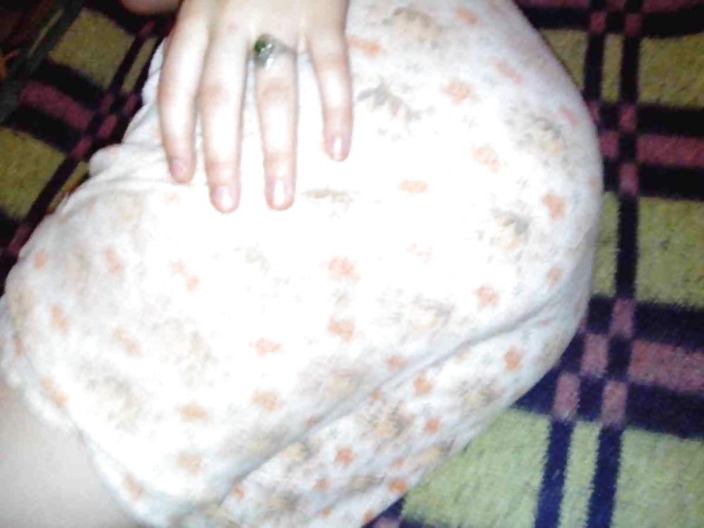22P Khaliji arab wife with her husband