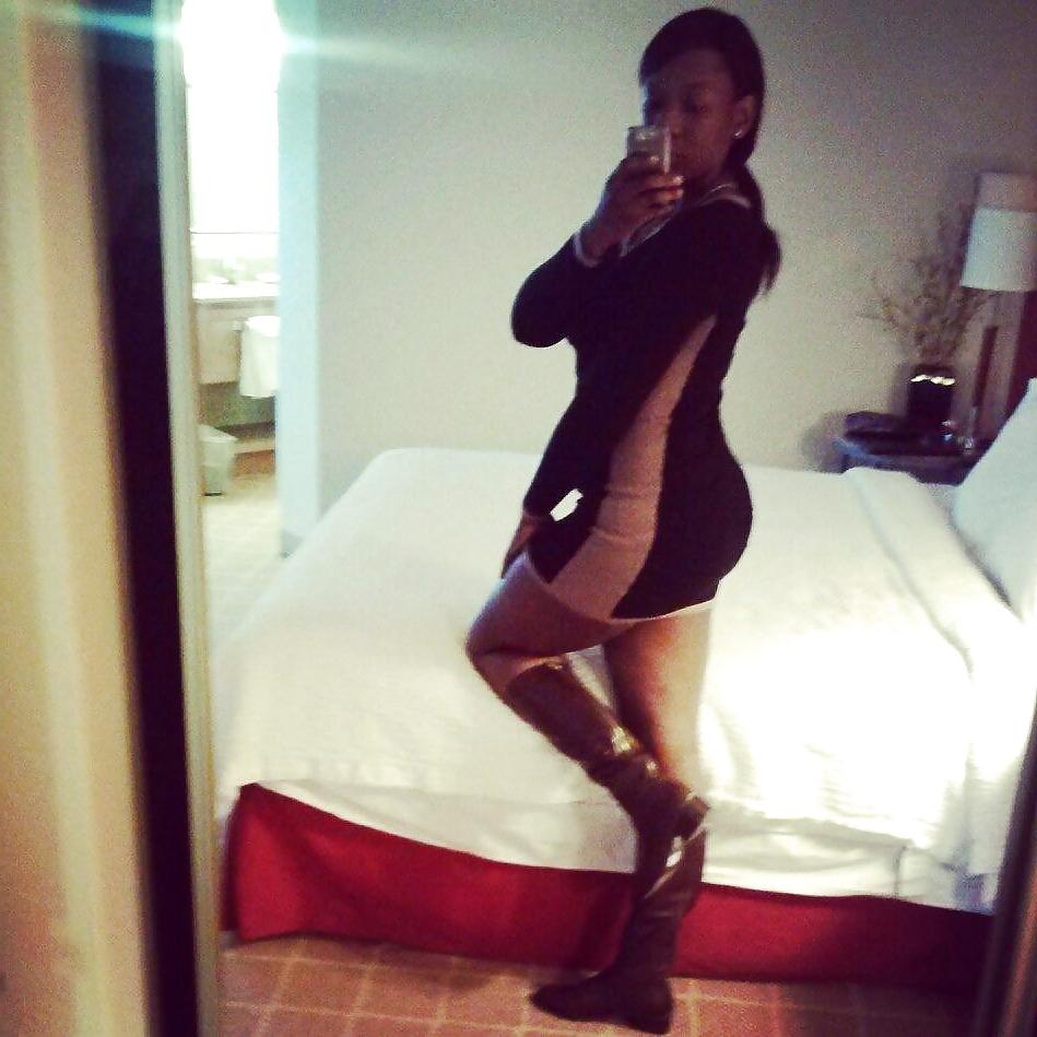 8P Hot Ebony girl