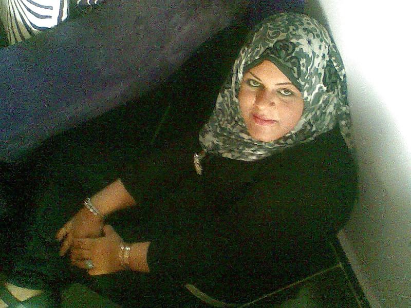 20P Egyptian Big Tits Girls of Alexandria 4 : The Milfs