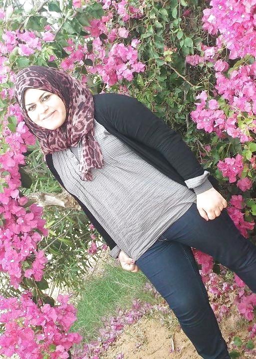 20P Egyptian Big Tits Girls of Alexandria 4 : The Milfs