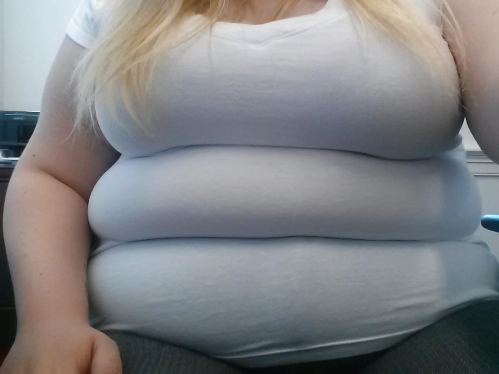 22P Massive tits