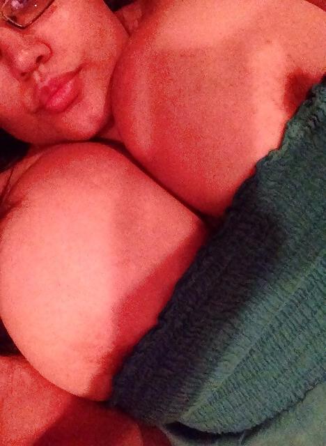 22P Massive tits