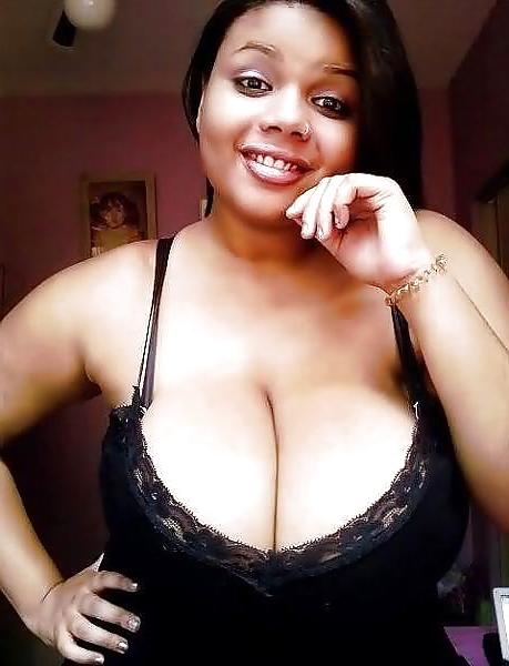 4P Amy and her massive tits