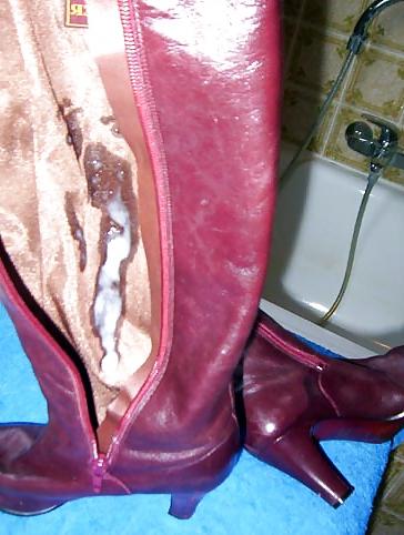 25P Vintage leather boots