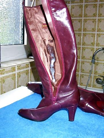 25P Vintage leather boots
