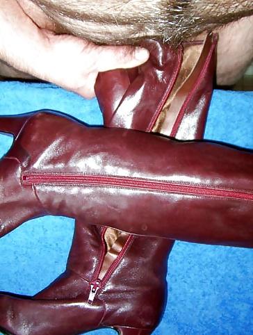 25P Vintage leather boots