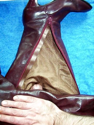 25P Vintage leather boots