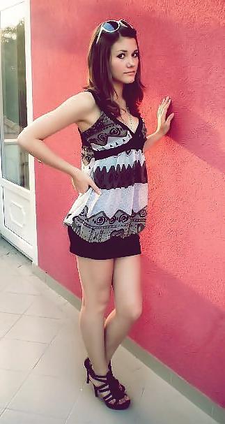 25P Teen babes in mini dresses