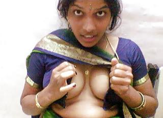 7P Telugu Married Aunty Shows Her Beautiful Nipple