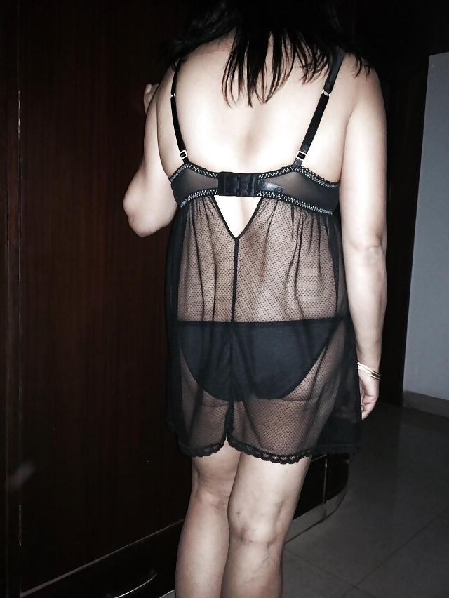 13P Indian house wife 4
