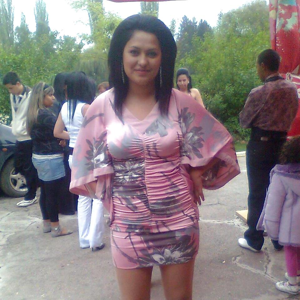 25P Beautiful BG gypsy girl with big tits