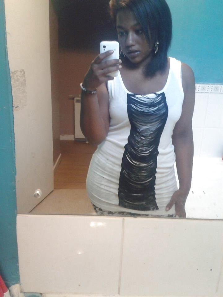 25P American Paki Milf Visiting UK Hot