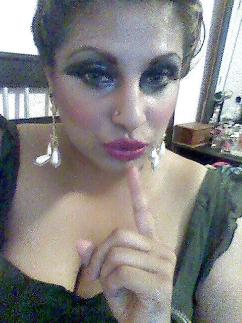 25P American Paki Milf Visiting UK Hot