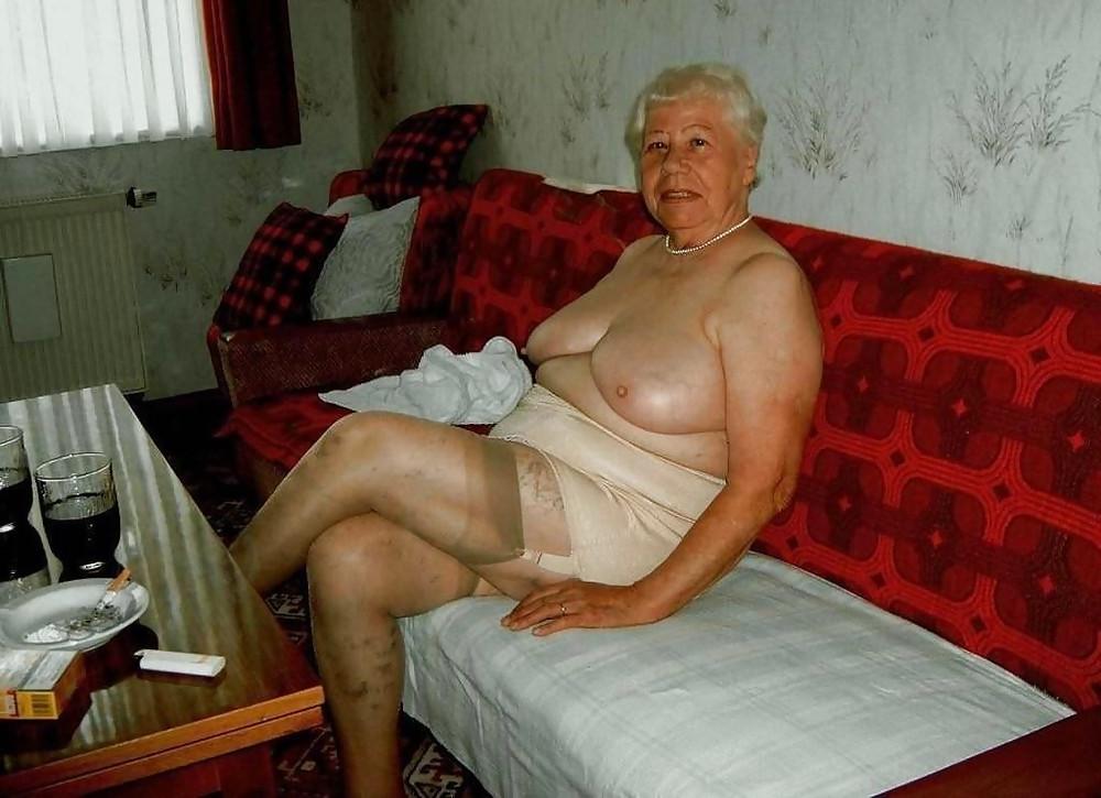 20P Saggy tits 109.