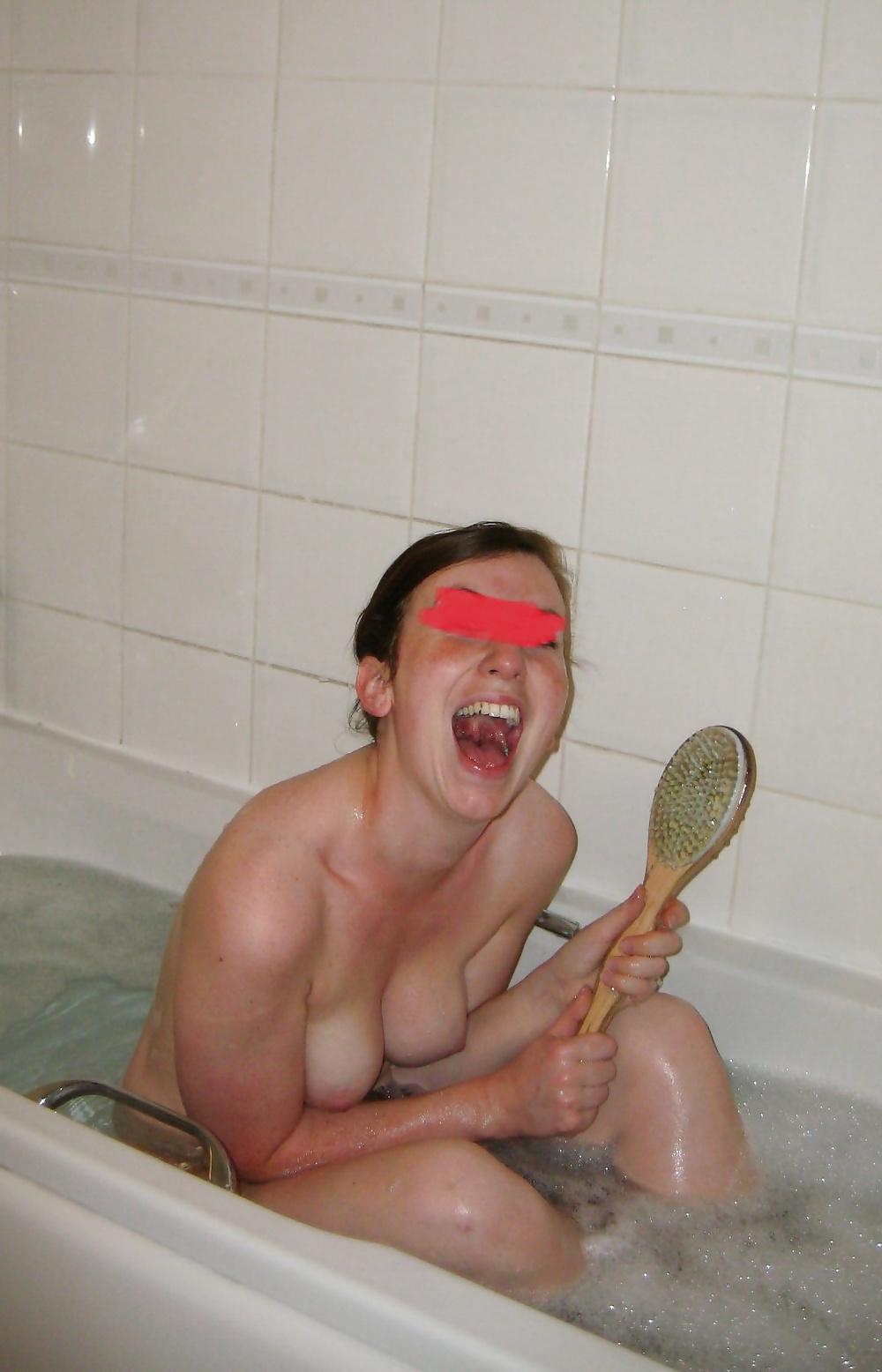 14P My Wife Caught Naked