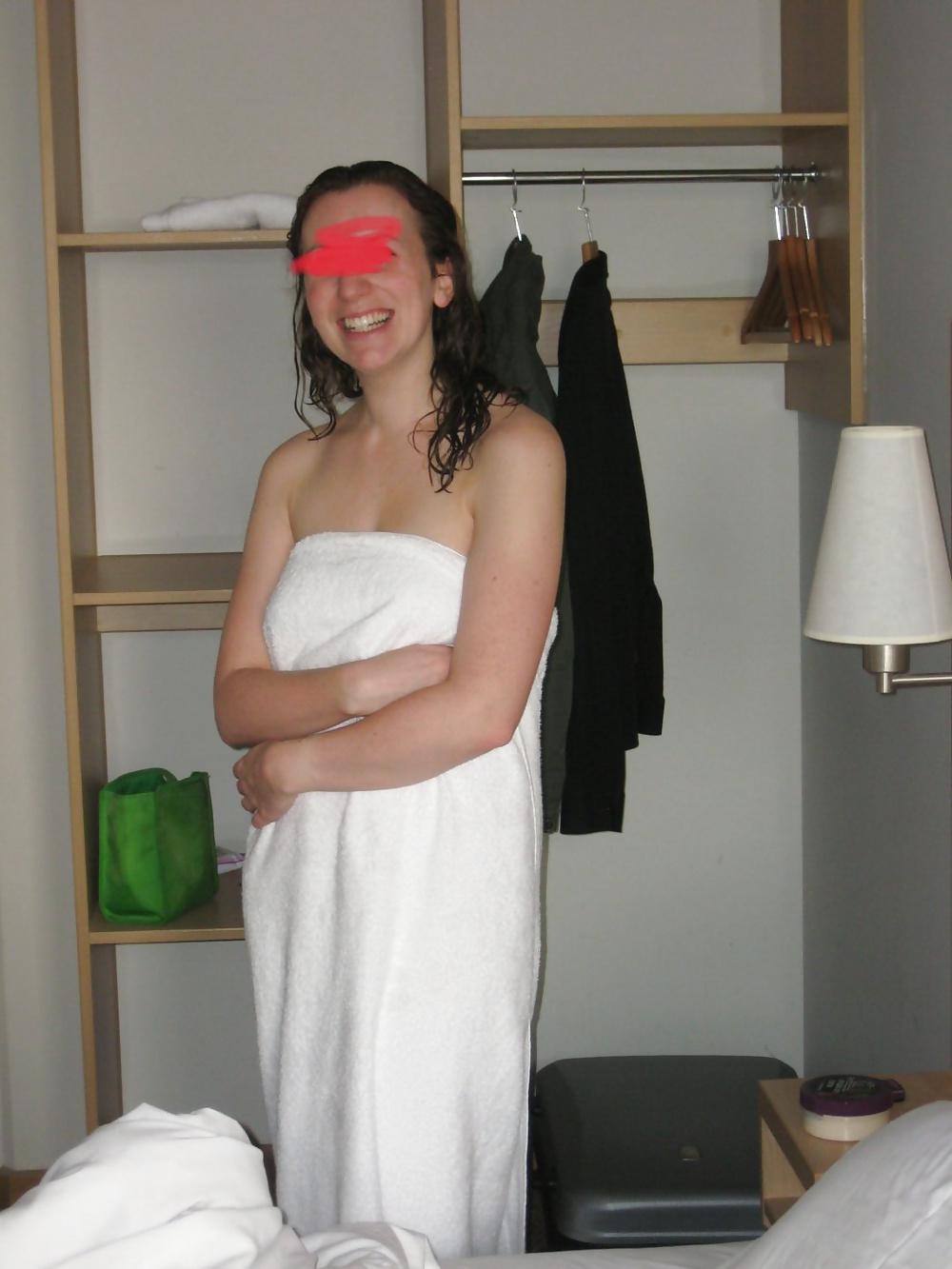 14P My Wife Caught Naked