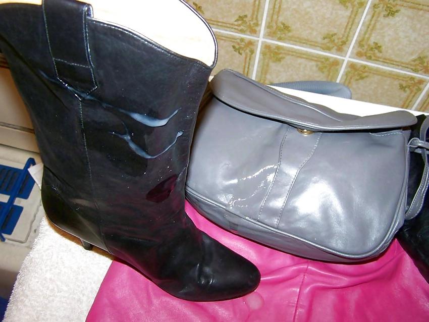 13P Leather boots, skirt and handbag