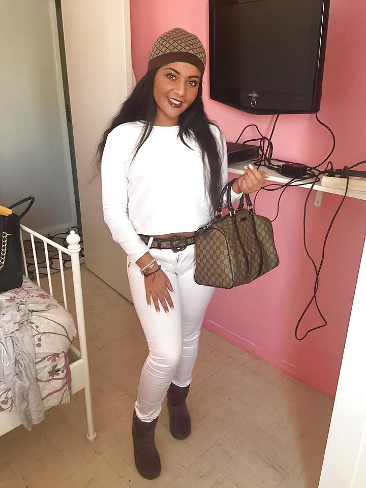 25P Houda beurette salope