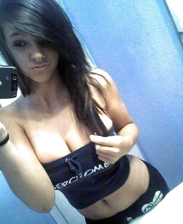 13P SEXY YOUNG BABES FLASHING
