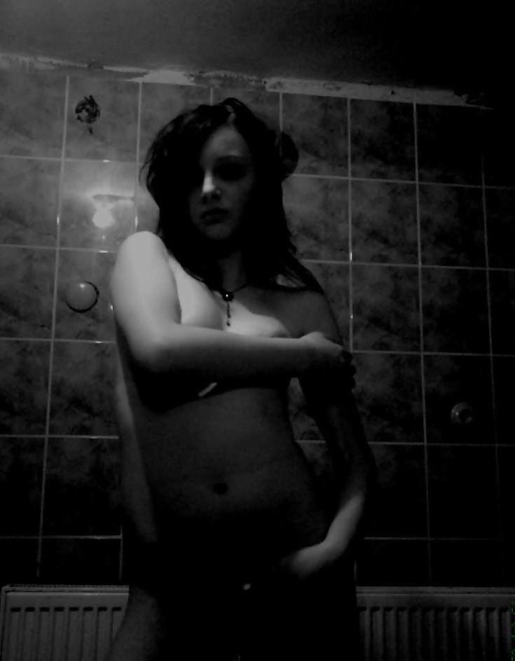 13P SEXY YOUNG BABES FLASHING