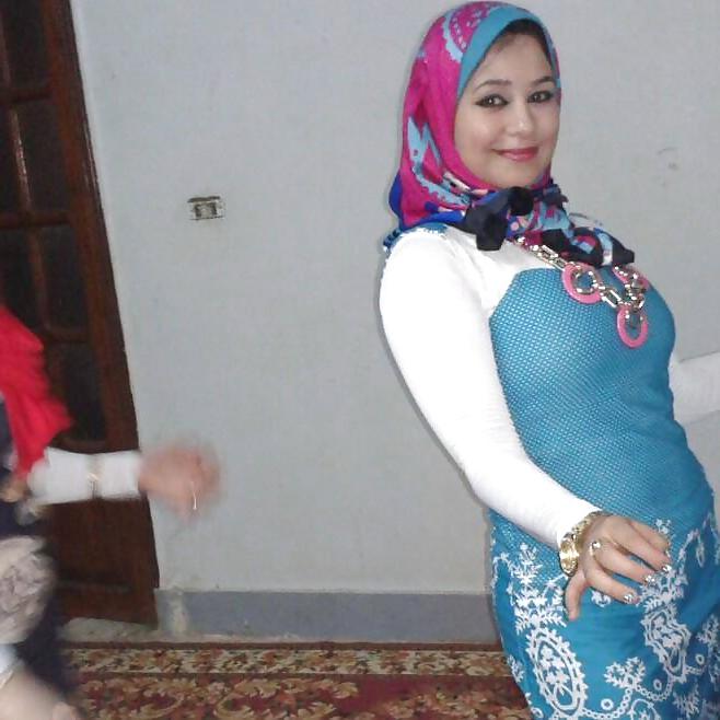20P Egyptian Big Tits Girls of Alexandria 12 : The Milfs 
