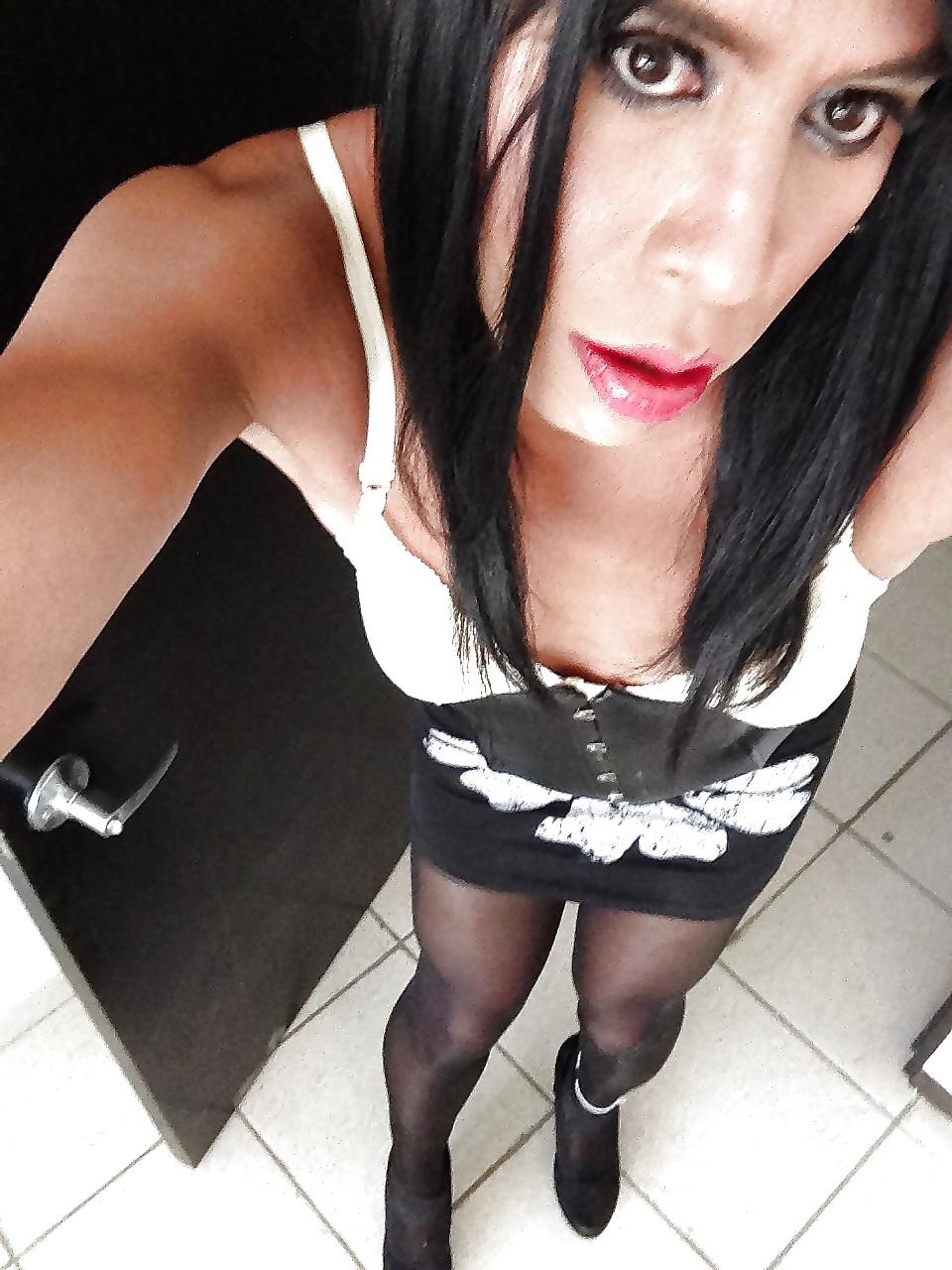 25P Sexy transvestite babes 
