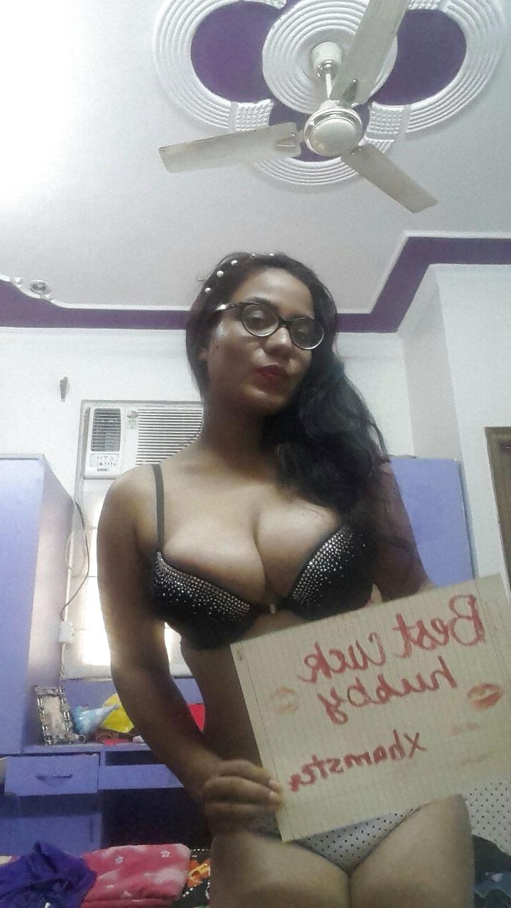5P Indian pornstar Simmy-K shoots.