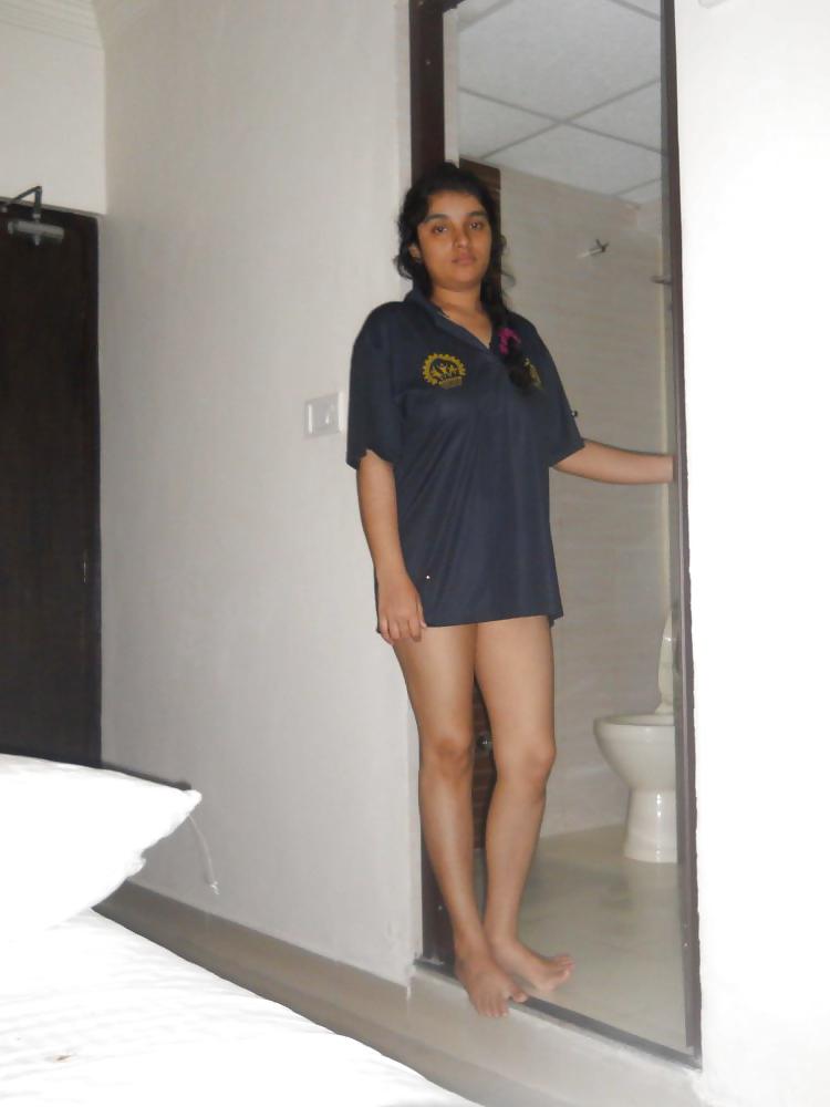 24P Indian Girl from IIT Kharagpur