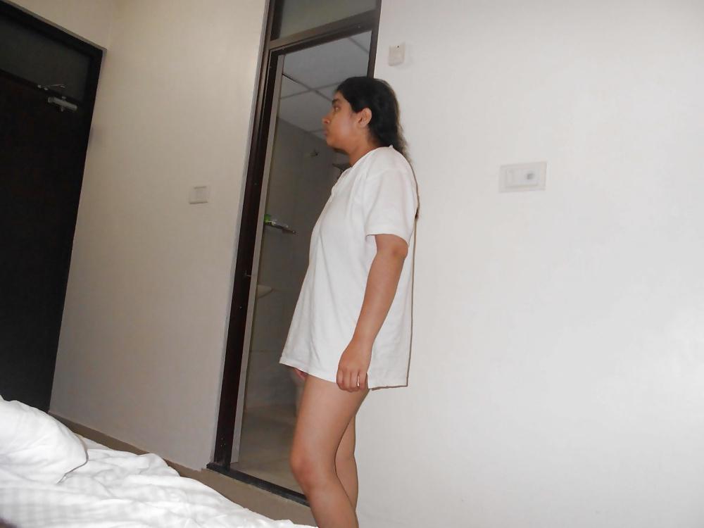 24P Indian Girl from IIT Kharagpur