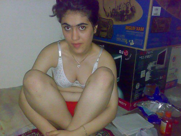 11P Persian big boob gf 