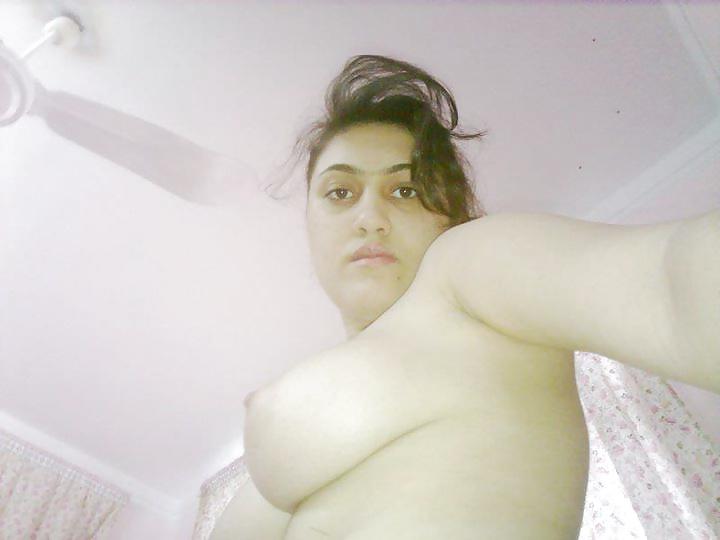11P Persian big boob gf 