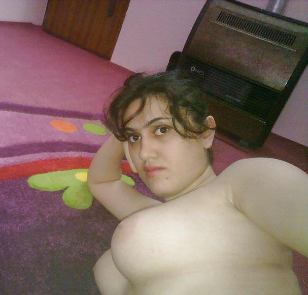 11P Persian big boob gf 