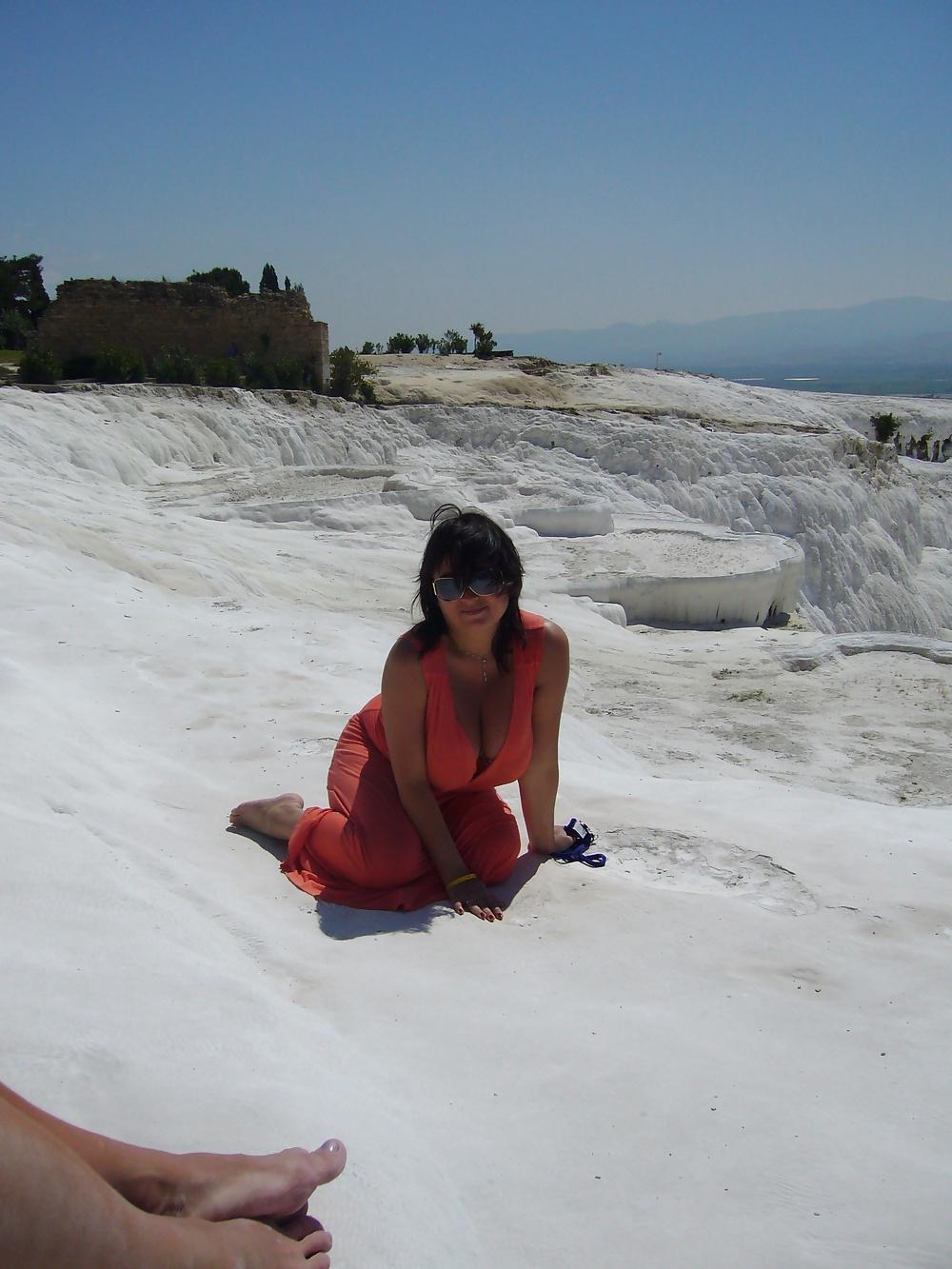 25P Big Tits Wife On Vacation 2 (Camaster)
