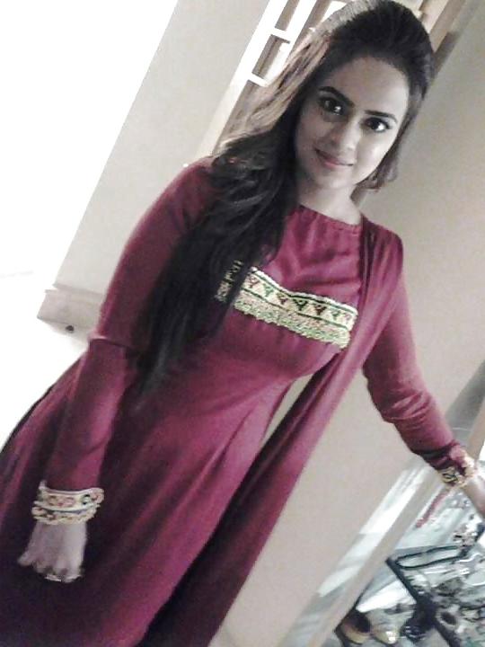 25P Busty Pakistani Bitch SOBBIA Great Fuck for Big Black Cocks 