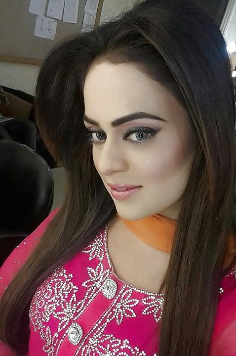 25P Busty Pakistani Bitch SOBBIA Great Fuck for Big Black Cocks 