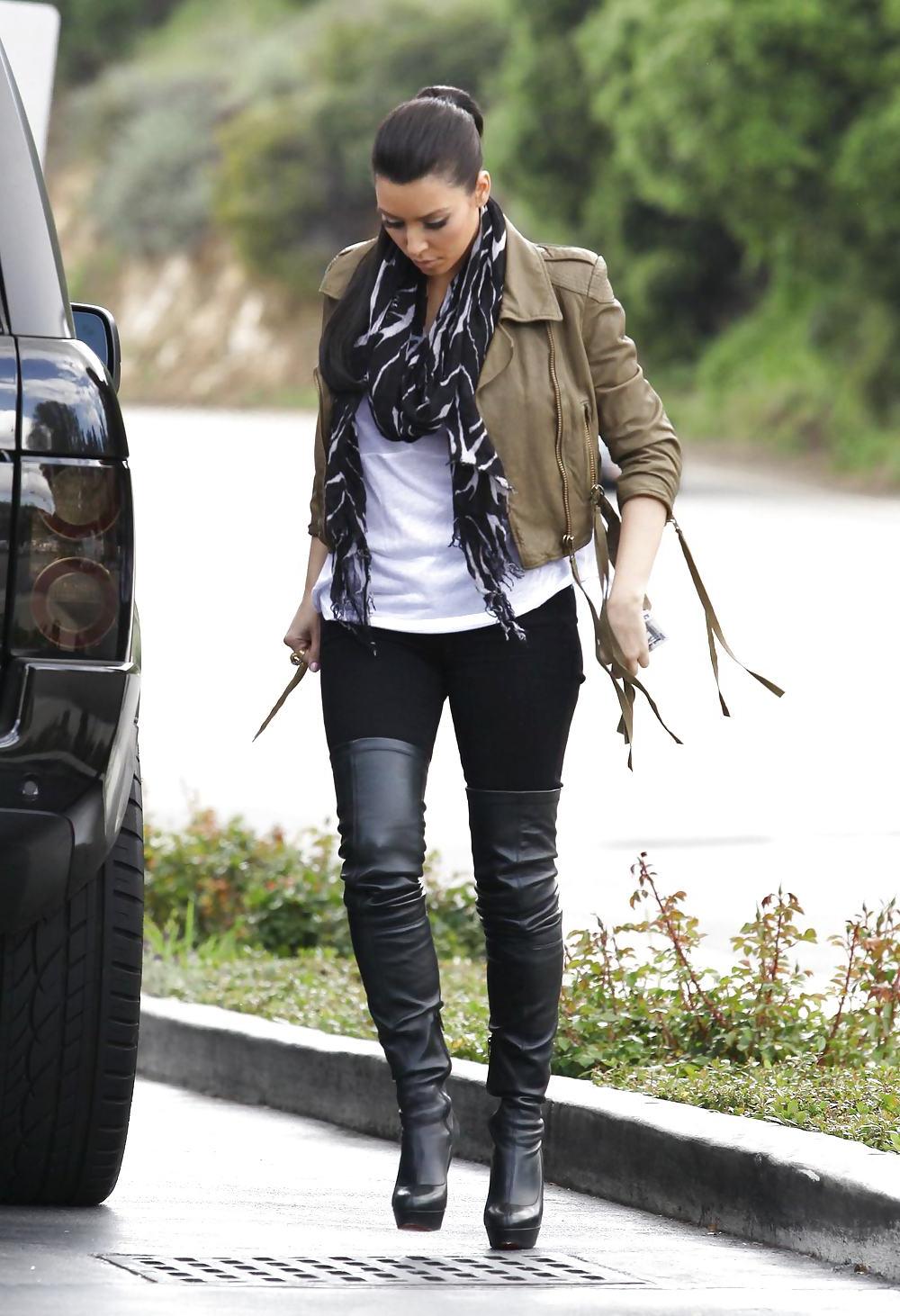 25P Kim Kardashian in big boots pumping gas in Calabasas