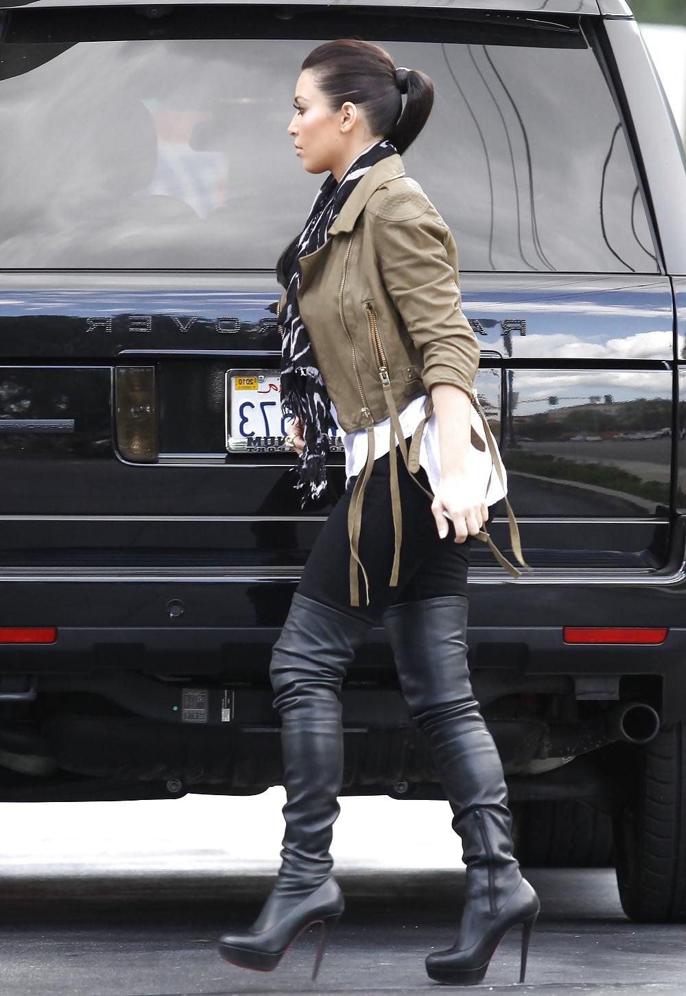 25P Kim Kardashian in big boots pumping gas in Calabasas