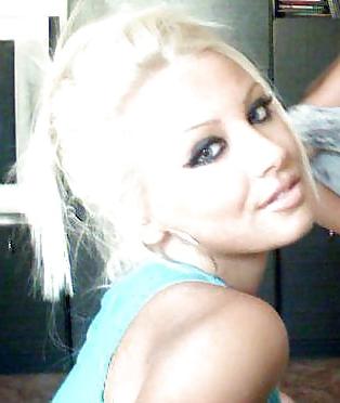 6P Hot babe closeup face