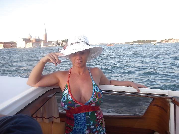 10P Hungarian mature milf Erika (non-nude)