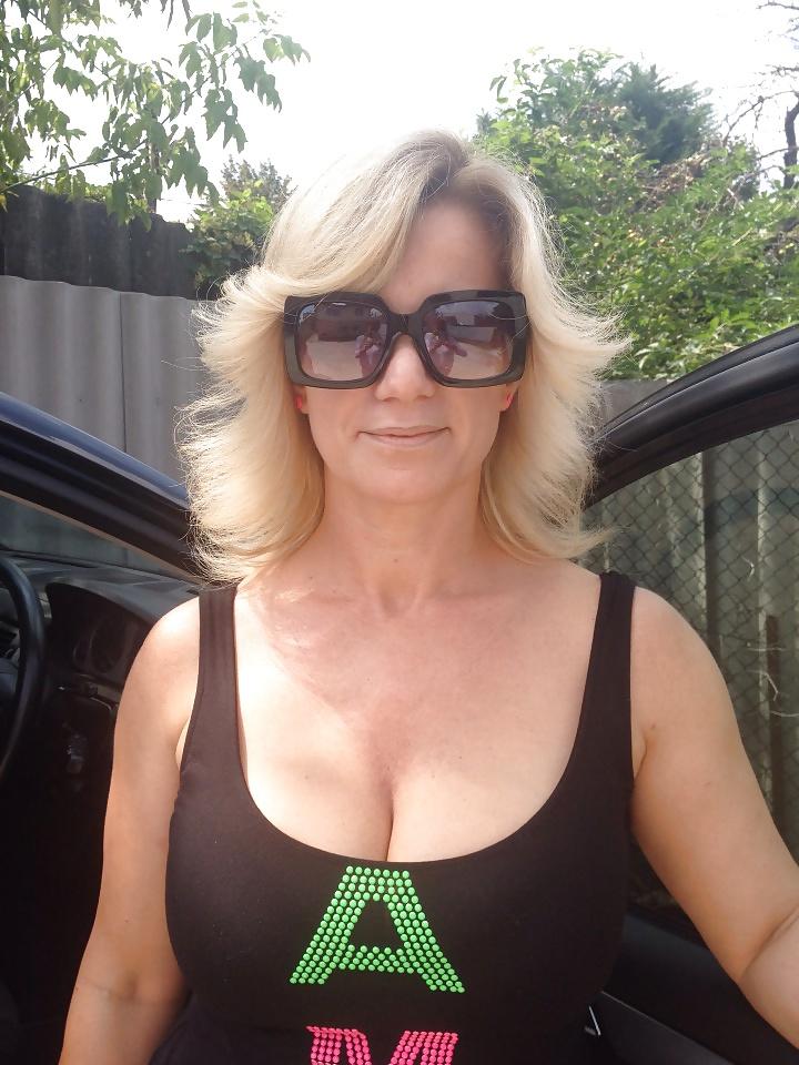 10P Hungarian mature milf Erika (non-nude)