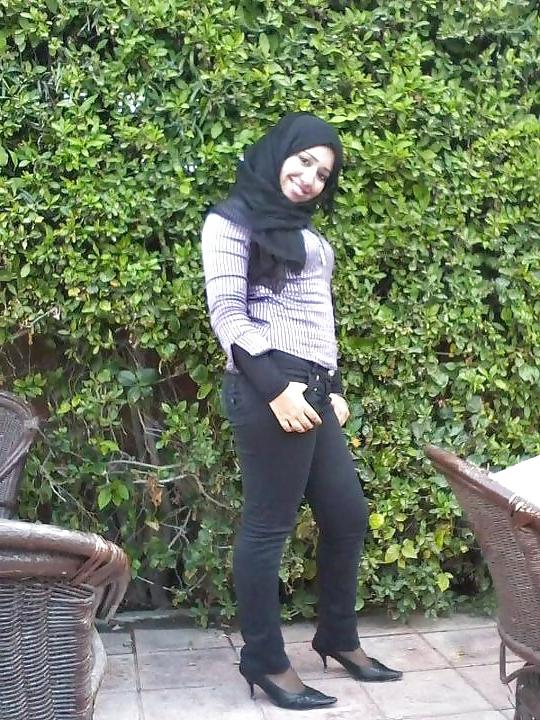 20P Egyptian Big Tits Girls of Alexandria 9 : The Milfs 